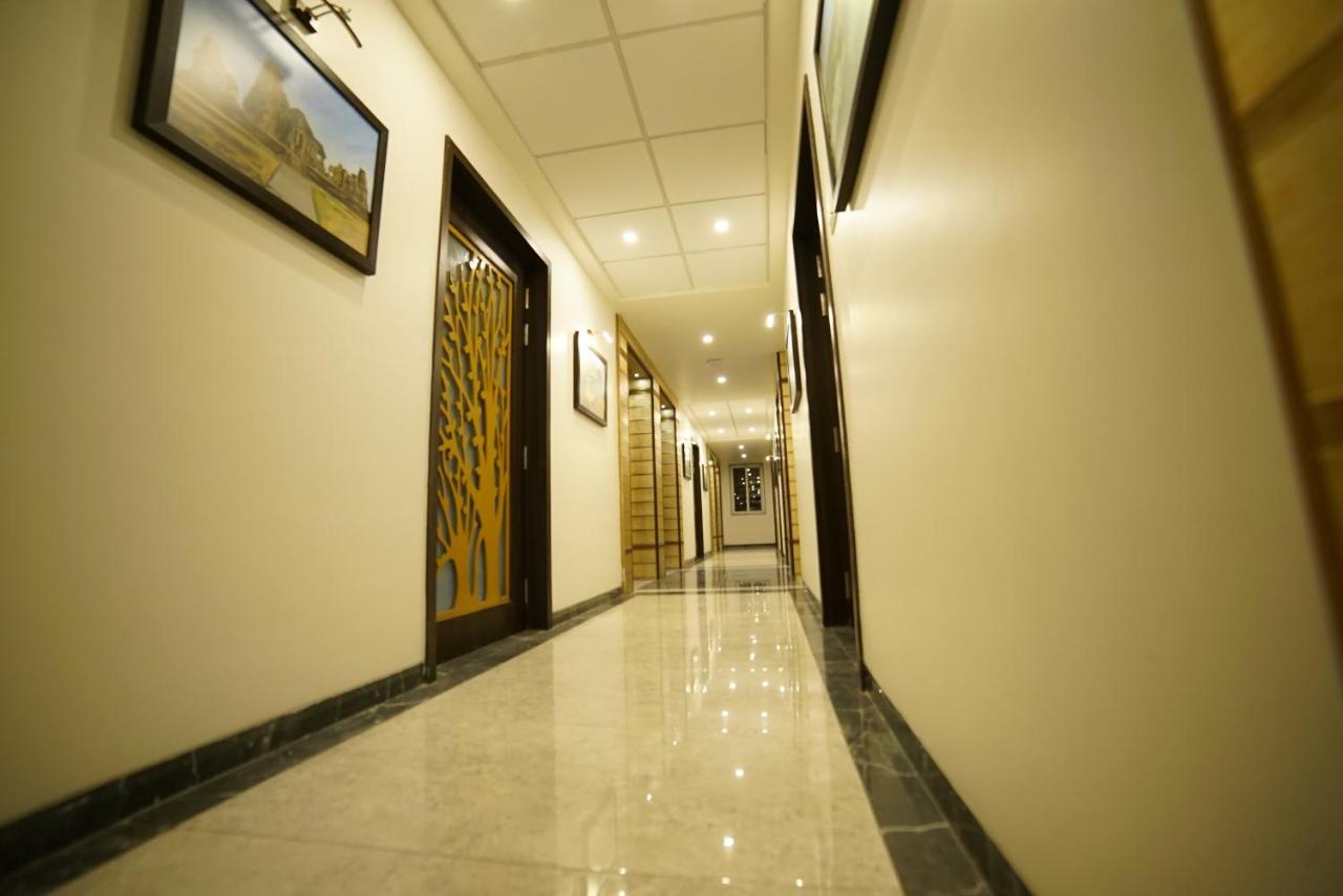 Hotel Vaccinated Staff - Collection O 41226 Ramji'S Residency Gole Colony Nashik Exterior foto